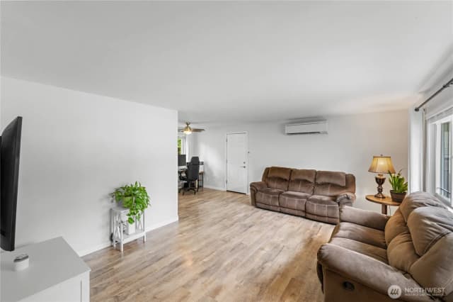 Property photo for 4325 Northgate Drive, Oak Harbor photo 4