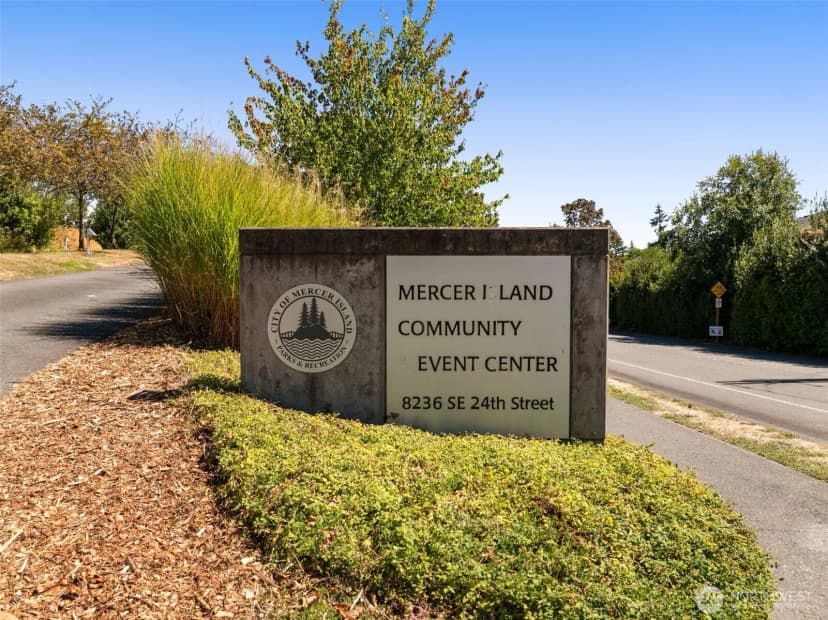 Property photo for 5044 Butterworth Road, Mercer Island photo 32