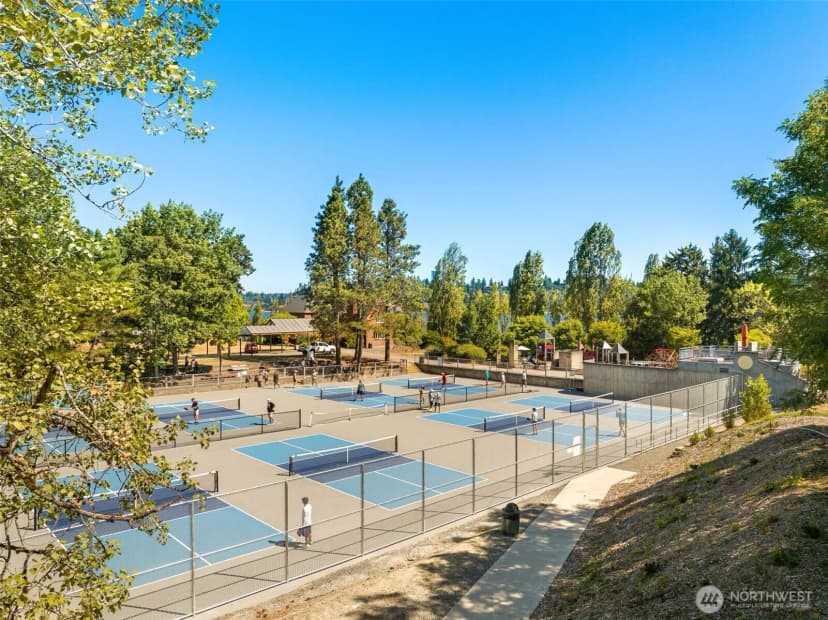 Property photo for 5044 Butterworth Road, Mercer Island photo 37