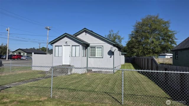 Property photo for 300 E Perry Street, Aberdeen