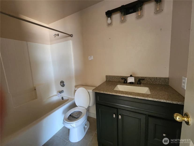 Property photo for 1070 S 4th Avenue, Othello photo 11