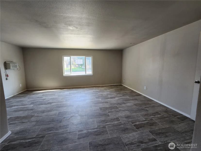 Property photo for 1070 S 4th Avenue, Othello photo 12