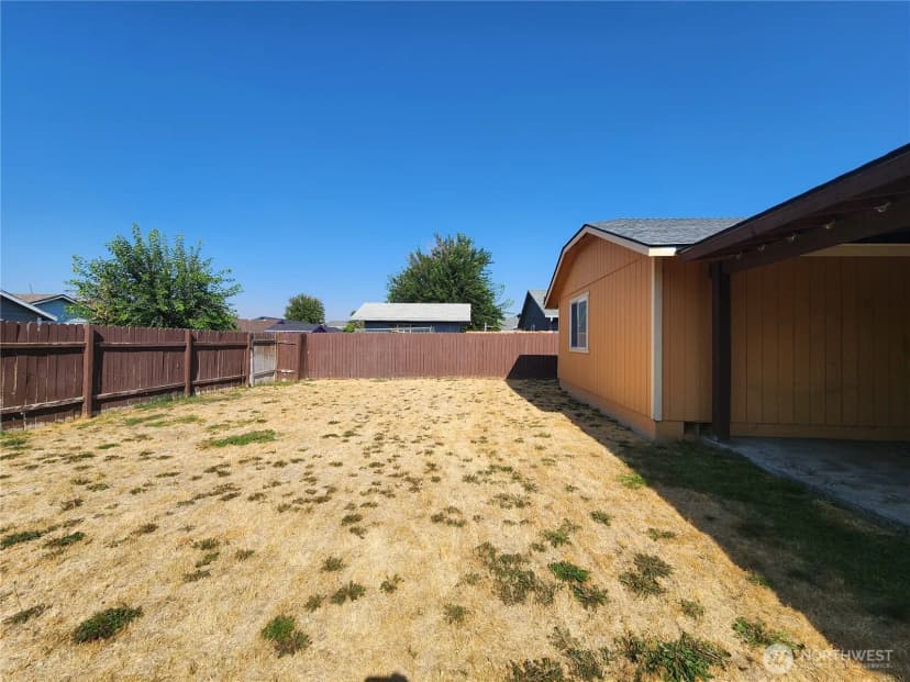 Property photo for 1070 S 4th Avenue, Othello photo 15