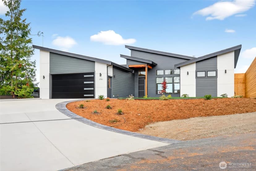 Property photo for 1751 Sapphire Trail, Bellingham