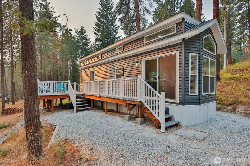 Property photo for 21512 Camp 12 Road, Leavenworth photo 2