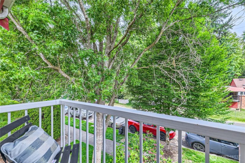 Property photo for 2801 Ne 130th Street #c101, Seattle photo 18