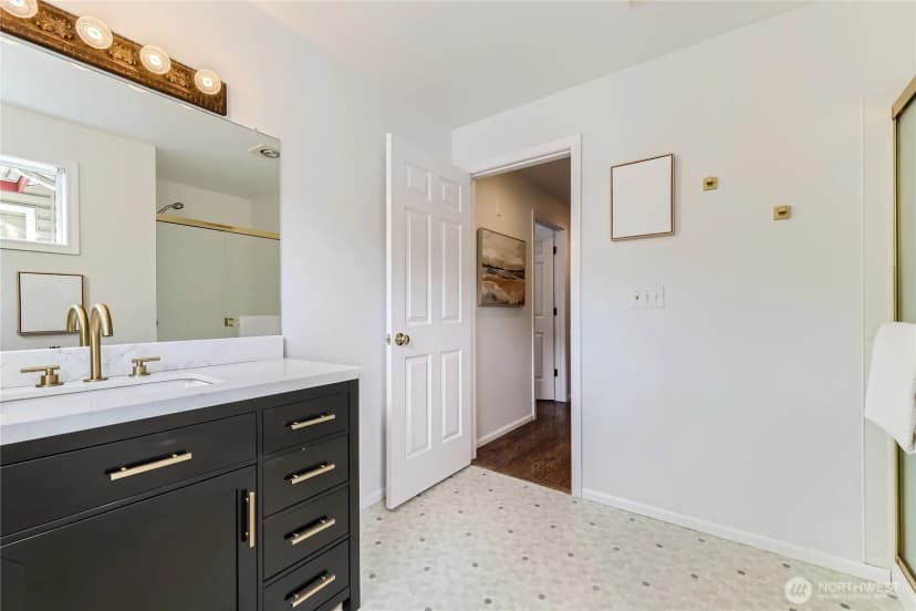 Property photo for 2801 Ne 130th Street #c101, Seattle photo 22