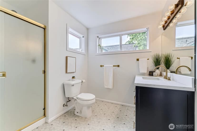 Property photo for 2801 Ne 130th Street #c101, Seattle photo 21
