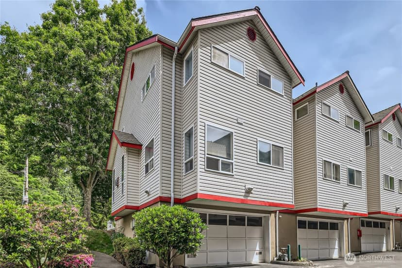 Property photo for 2801 Ne 130th Street #c101, Seattle