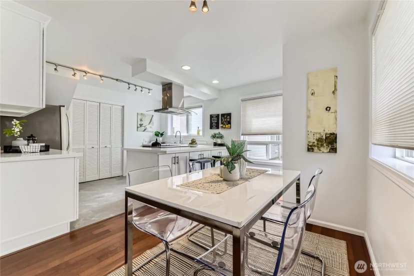 Property photo for 2801 Ne 130th Street #c101, Seattle photo 11