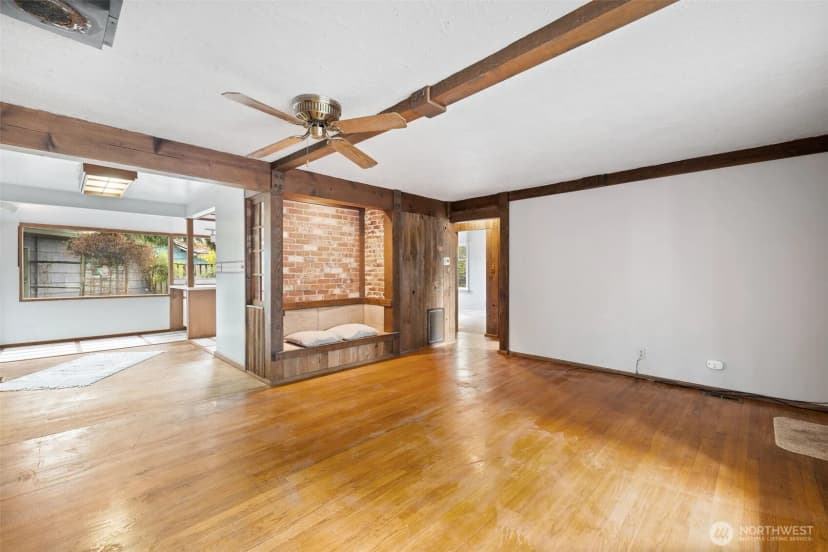 Property photo for 12520 24th Avenue Ne, Seattle photo 12