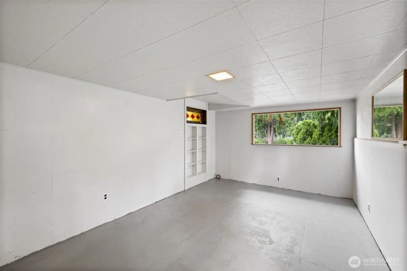 Property photo for 12520 24th Avenue Ne, Seattle photo 25