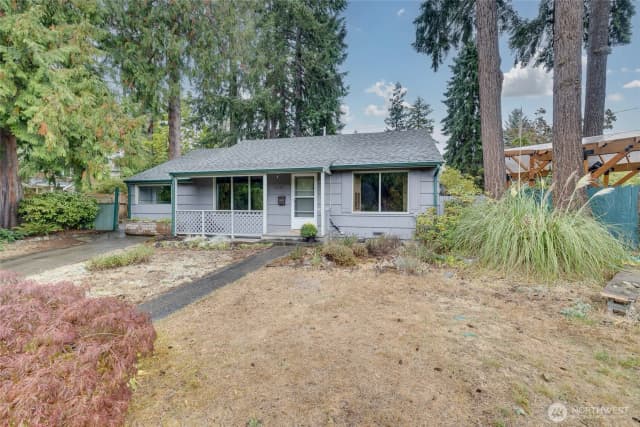 Property photo for 12520 24th Avenue Ne, Seattle