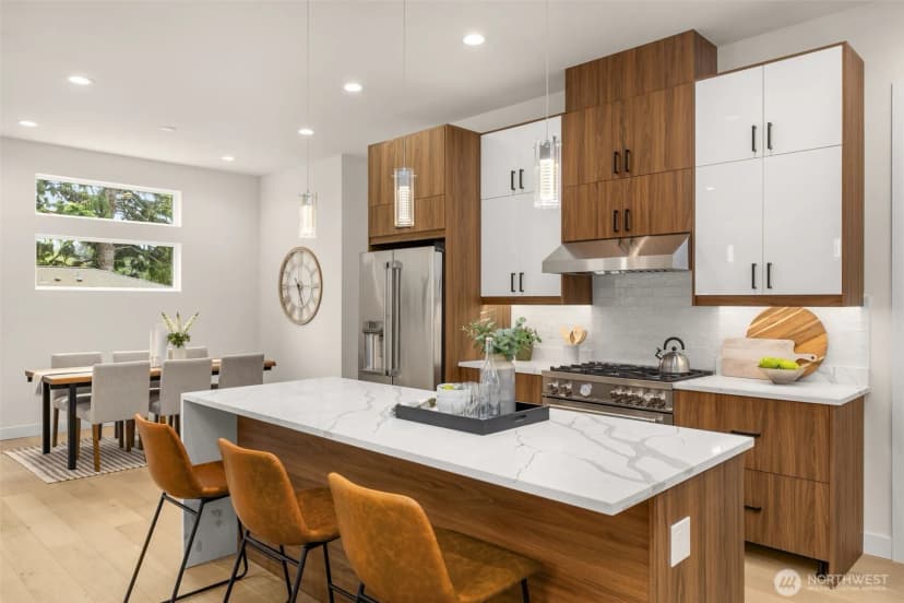 Property photo for 2727 50th Avenue Sw, Seattle photo 11