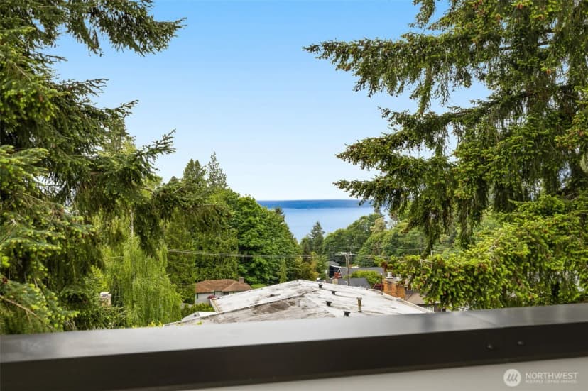 Property photo for 2727 50th Avenue Sw, Seattle photo 36