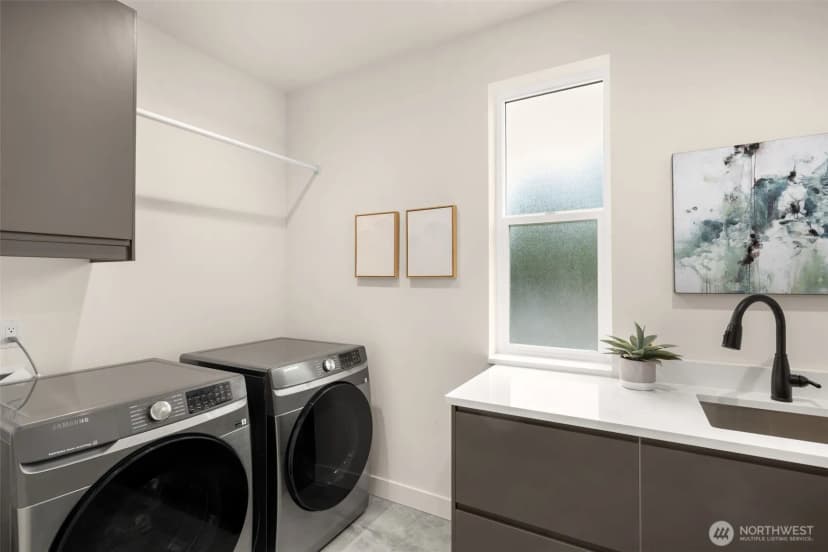 Property photo for 2727 50th Avenue Sw, Seattle photo 31