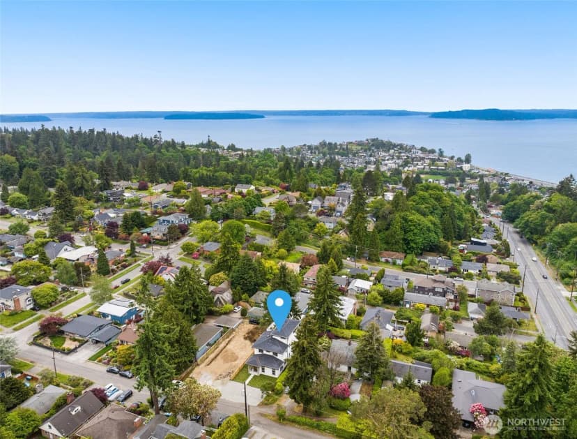 Property photo for 2727 50th Avenue Sw, Seattle photo 37