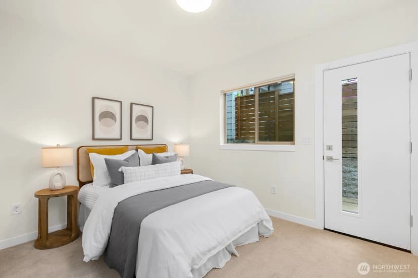 Property photo for 2408 13th Avenue S, Seattle photo 19