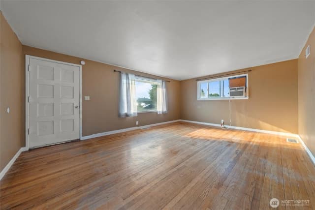 Property photo for 148 D Street Se, Ephrata photo 3