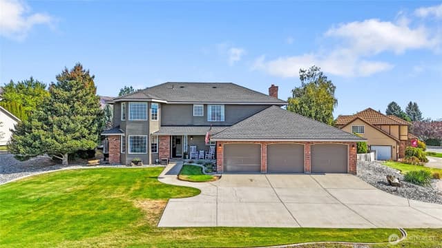 Property photo for 2327 Grand Avenue, East Wenatchee