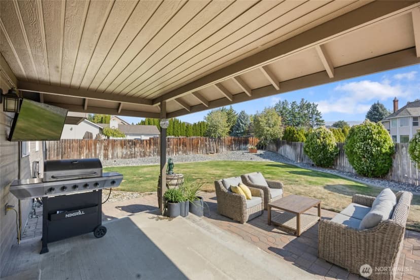 Property photo for 2327 Grand Avenue, East Wenatchee photo 31