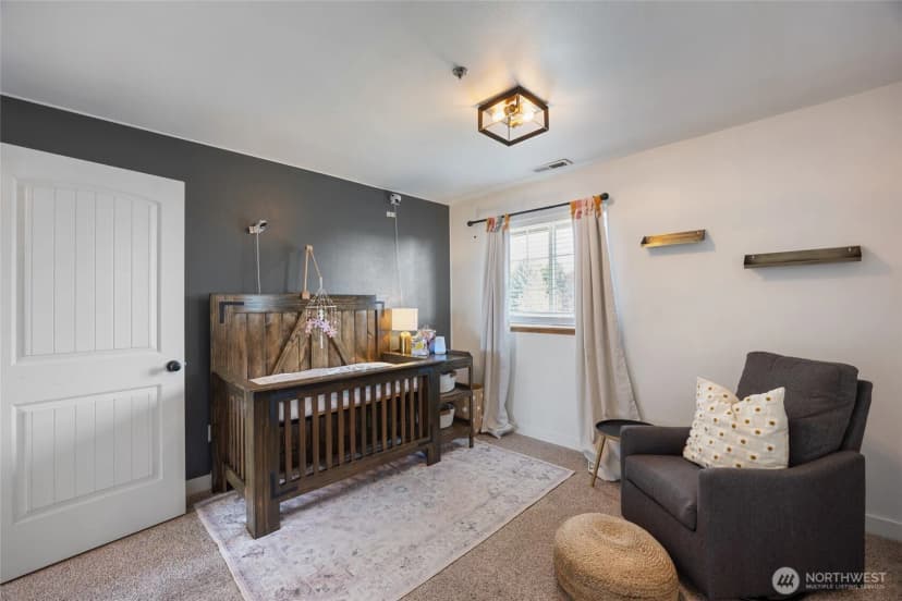 Property photo for 2327 Grand Avenue, East Wenatchee photo 29