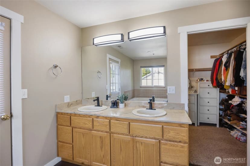 Property photo for 2327 Grand Avenue, East Wenatchee photo 25