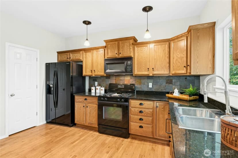 Property photo for 1217 143rd Street Sw, Lynnwood photo 9