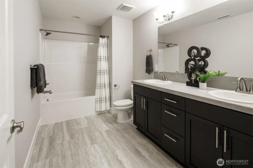 Property photo for 10402 66th Avenue Nw, Gig Harbor photo 15