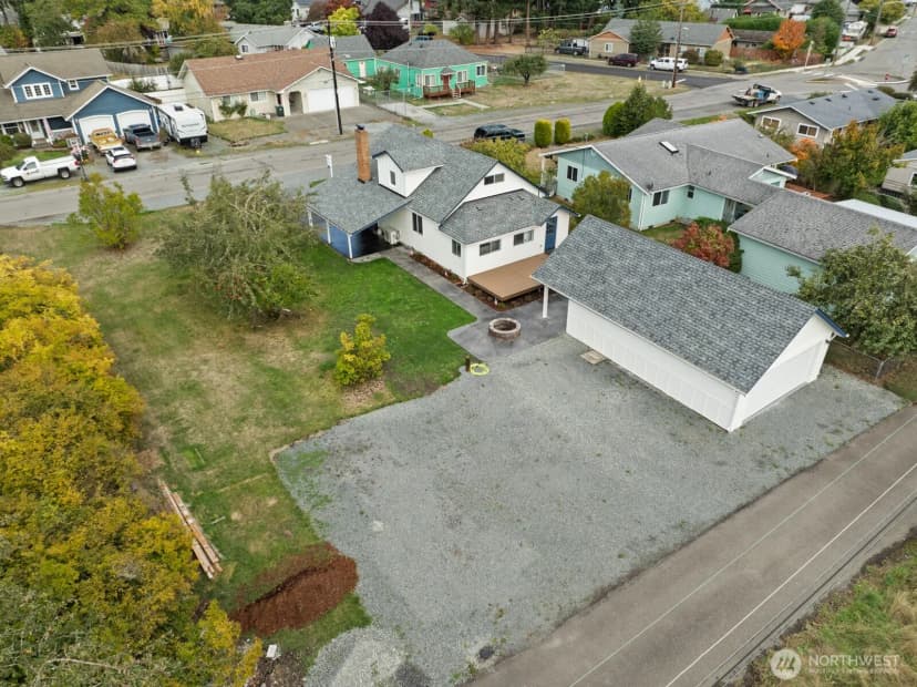 Property photo for 507 Center St W, Eatonville photo 34