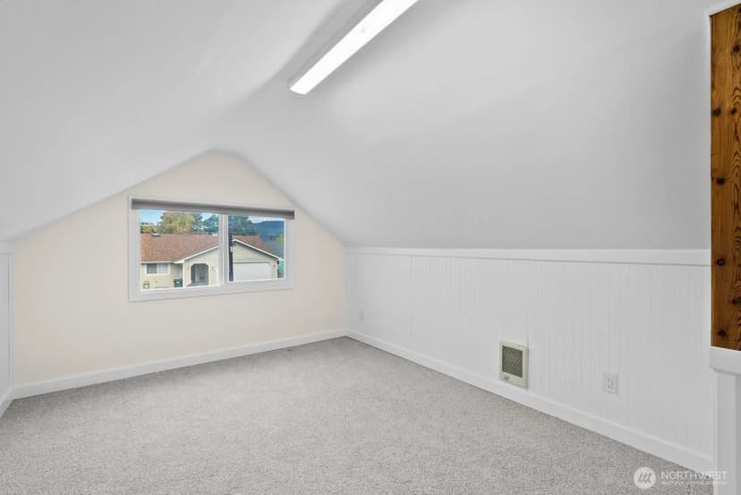 Property photo for 507 Center St W, Eatonville photo 23