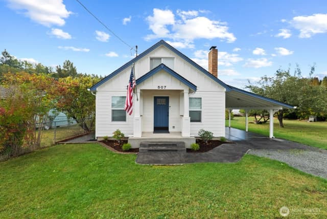 Property photo for 507 Center St W, Eatonville