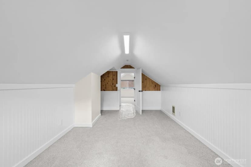 Property photo for 507 Center St W, Eatonville photo 26