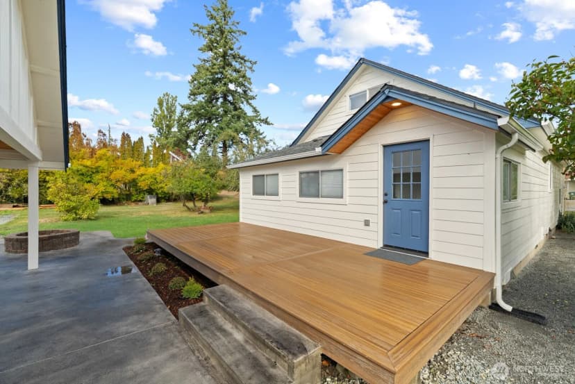 Property photo for 507 Center St W, Eatonville photo 28