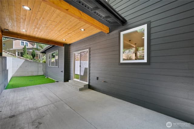 Property photo for 4750 Lost Creek Lane, Bellingham photo 5