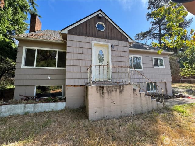 Property photo for 1817 E Terrace Way, Kelso