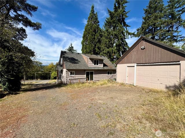 Property photo for 1817 E Terrace Way, Kelso photo 2