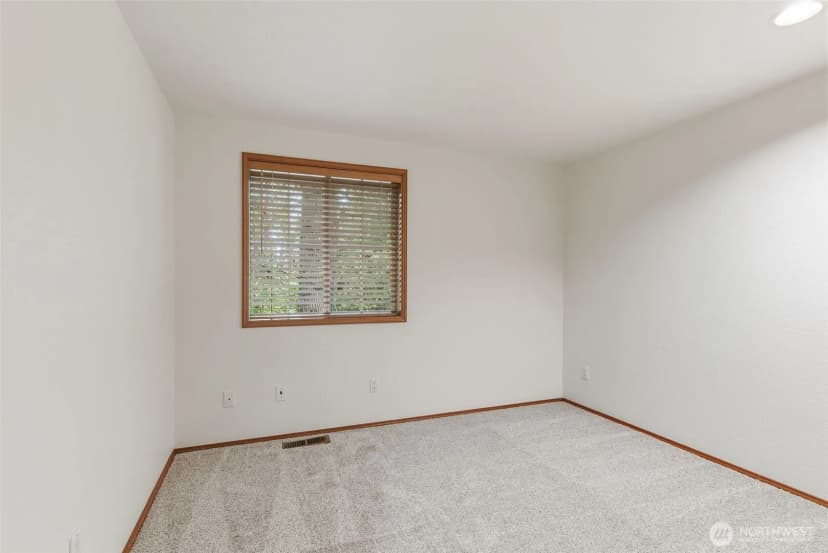 Property photo for 11647 29th Avenue Sw, Burien photo 20