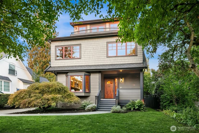 Property photo for 6822 31st Avenue Ne, Seattle photo 2