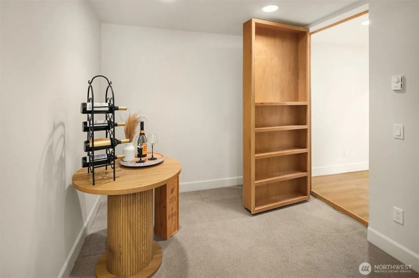 Property photo for 6822 31st Avenue Ne, Seattle photo 32