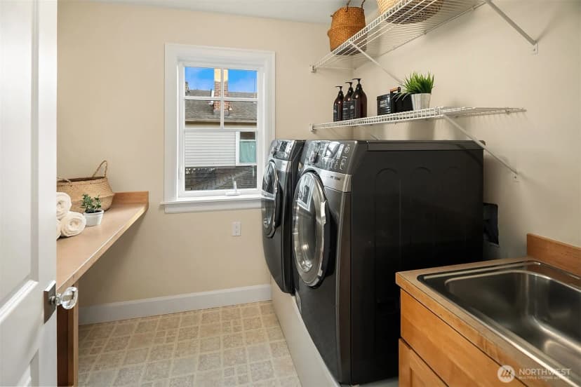 Property photo for 6822 31st Avenue Ne, Seattle photo 25