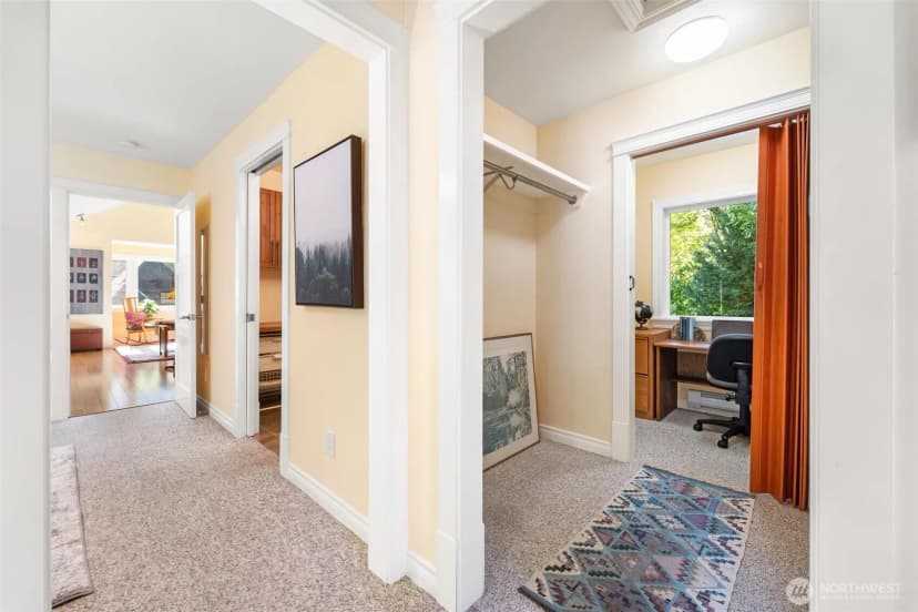 Property photo for 18464 47th Place Ne, Lake Forest Park photo 16