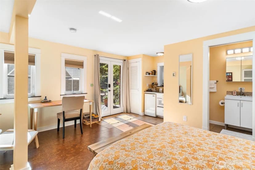 Property photo for 18464 47th Place Ne, Lake Forest Park photo 22