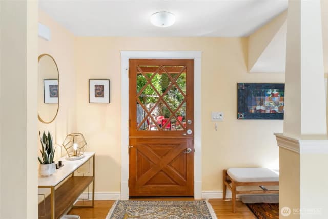 Property photo for 18464 47th Place Ne, Lake Forest Park photo 3