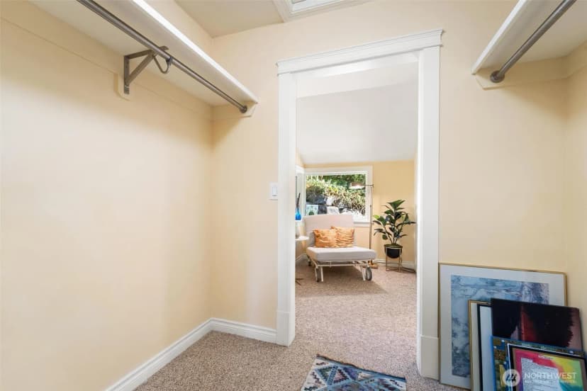 Property photo for 18464 47th Place Ne, Lake Forest Park photo 15