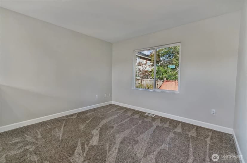 Property photo for 2101 62nd Street Se, Auburn photo 17