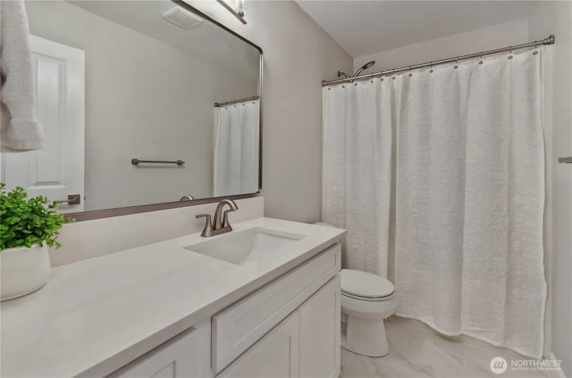 Property photo for 2101 62nd Street Se, Auburn photo 18