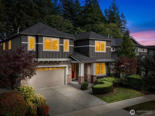 Property photo for 16429 54th Avenue W, Lynnwood photo 2