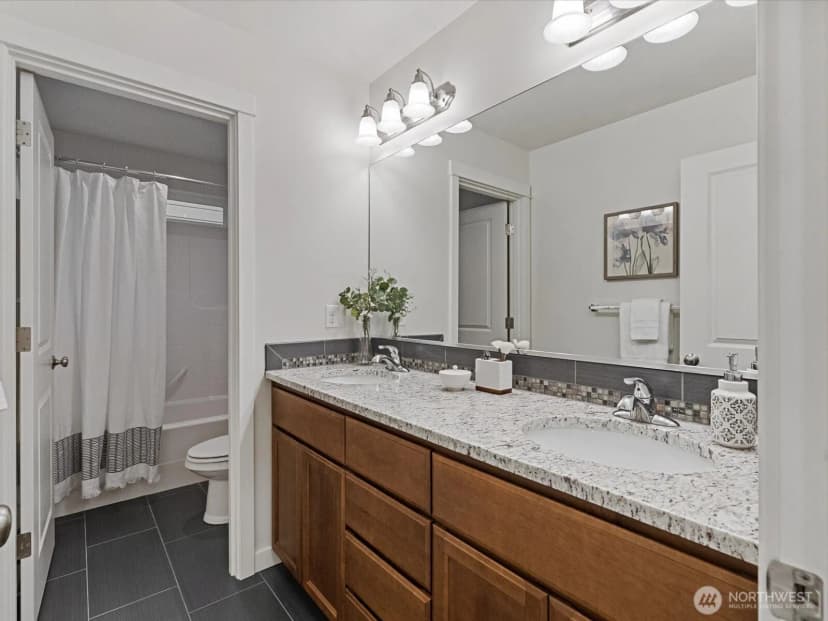 Property photo for 16429 54th Avenue W, Lynnwood photo 32