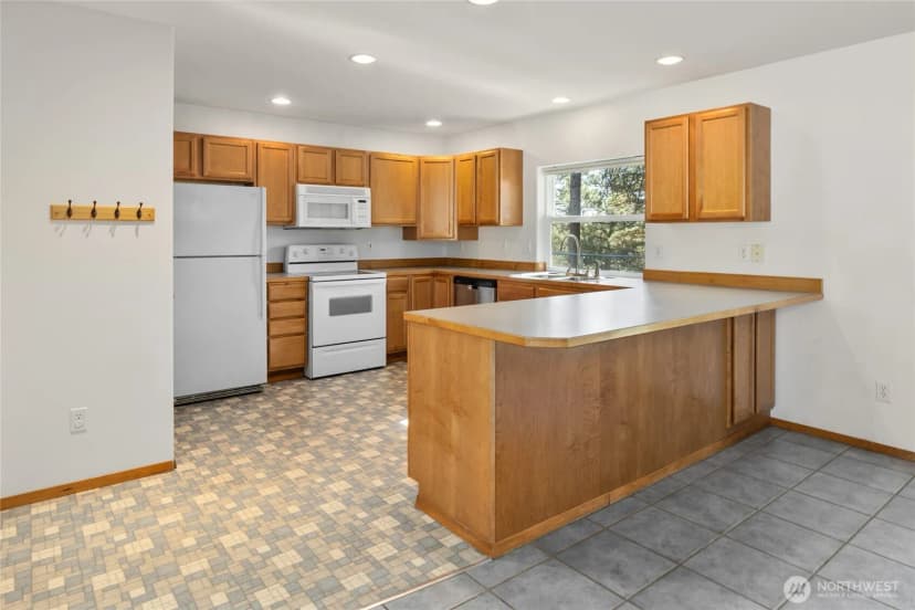 Property photo for 5855 Thorp Prarie Road, Cle Elum photo 8